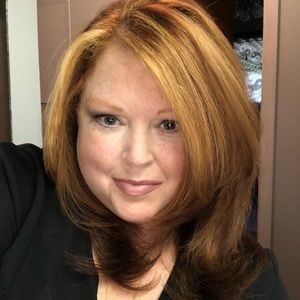 Meet your Posher, Suzanne